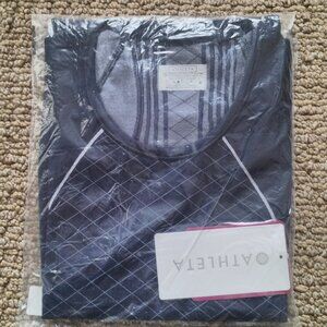 Athleta T-Shirt Size Small